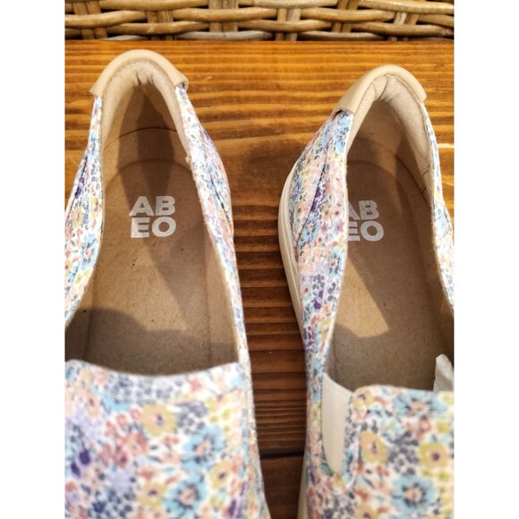 ABEO Womens Floral Slip-On Shoes Size 6 Multicolor Canvas Comfort Sneakers - Picture 2 of 7